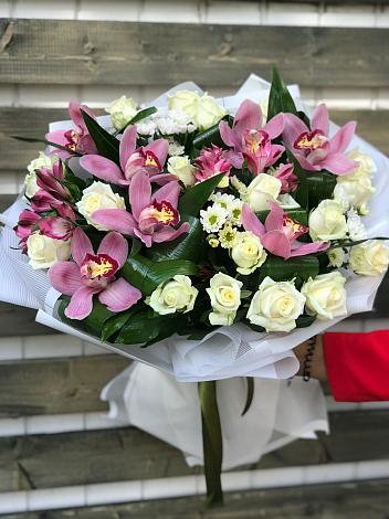 Букет цветов из: Розы и Хризантемы в Развилке