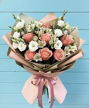 Букет цветов из:  Розы, Альстромерии и Лизиантусы в Развилке