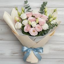 Букет цветов из:  Лизиантусы в Развилке