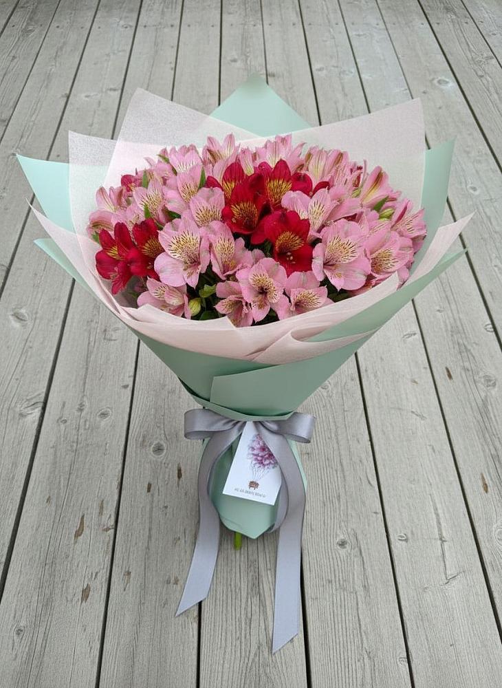 Букет цветов из: Альстромерии в Развилке