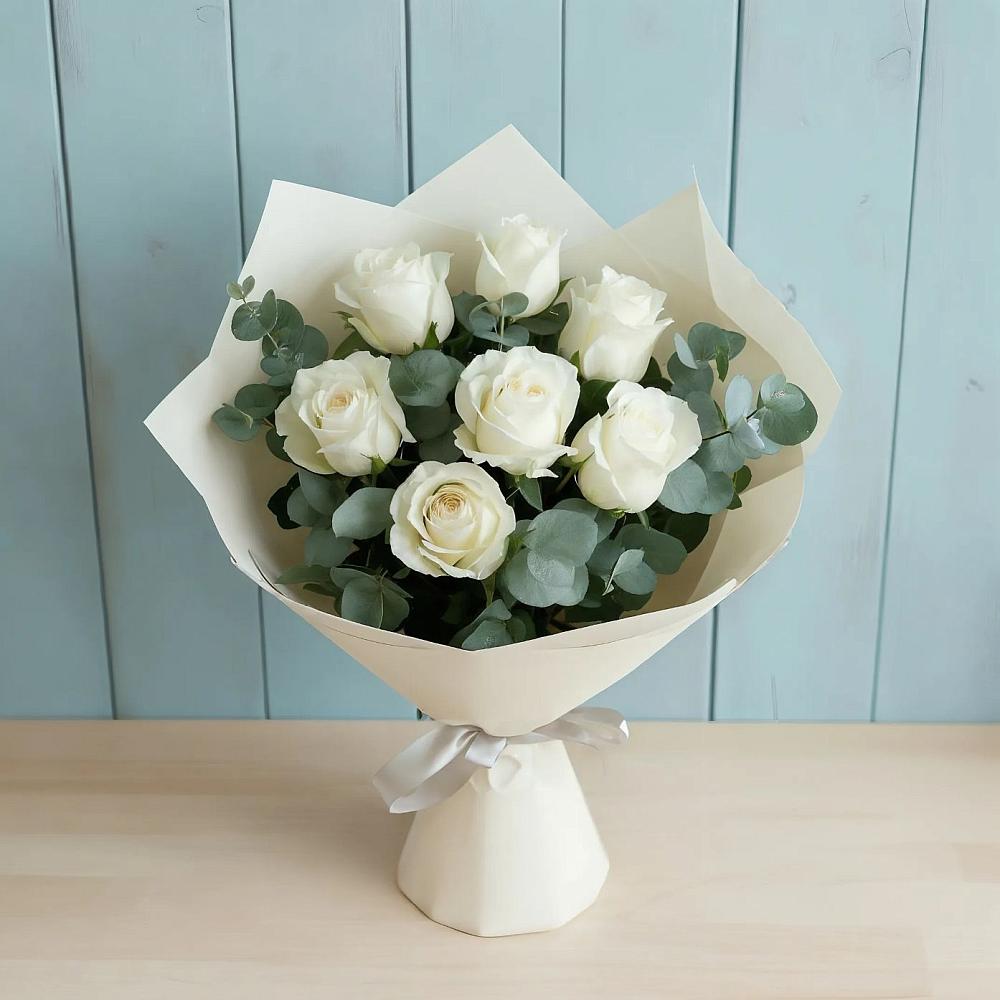 Букет Белые розы в Эвкалипте в Развилке