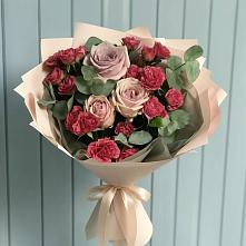 Букет цветов из:  Гвоздики и Розы в Развилке