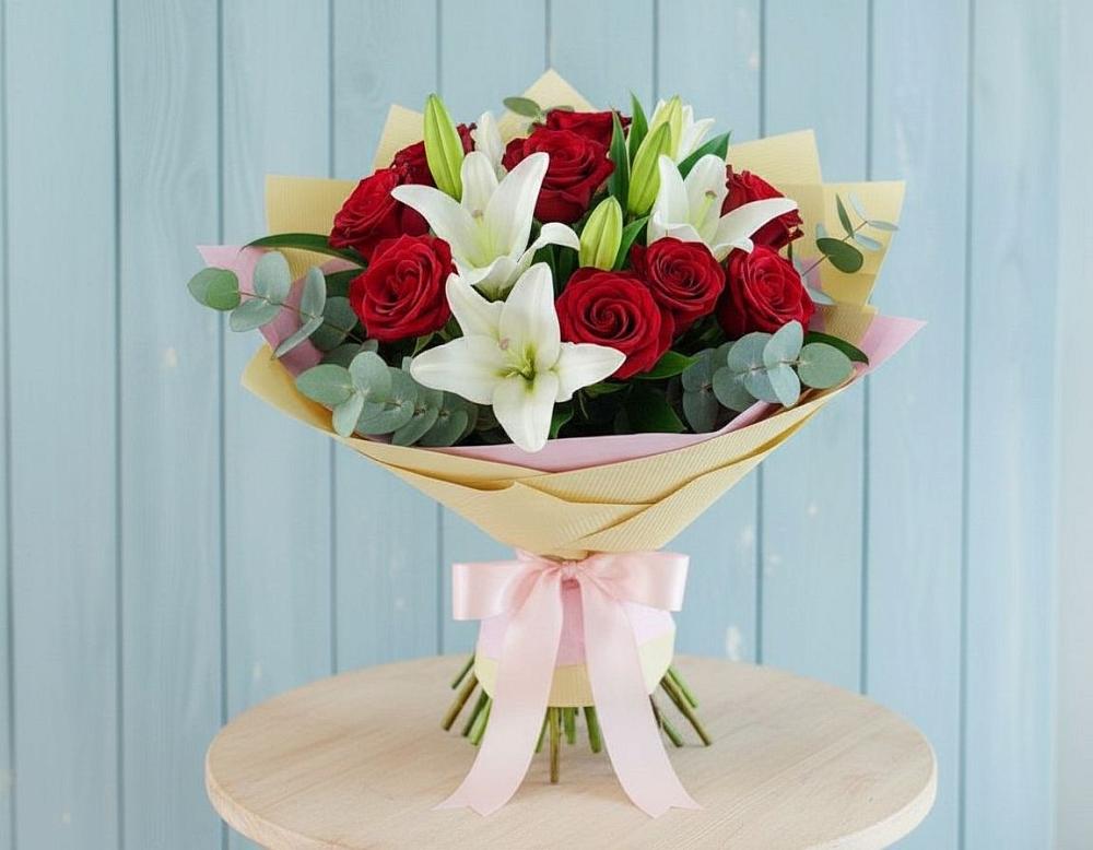 Букет цветов из: Лилии и Розы в Развилке